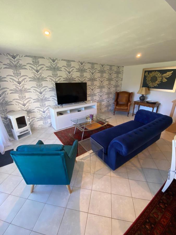 Maison de Montgibaud Extérieur photo