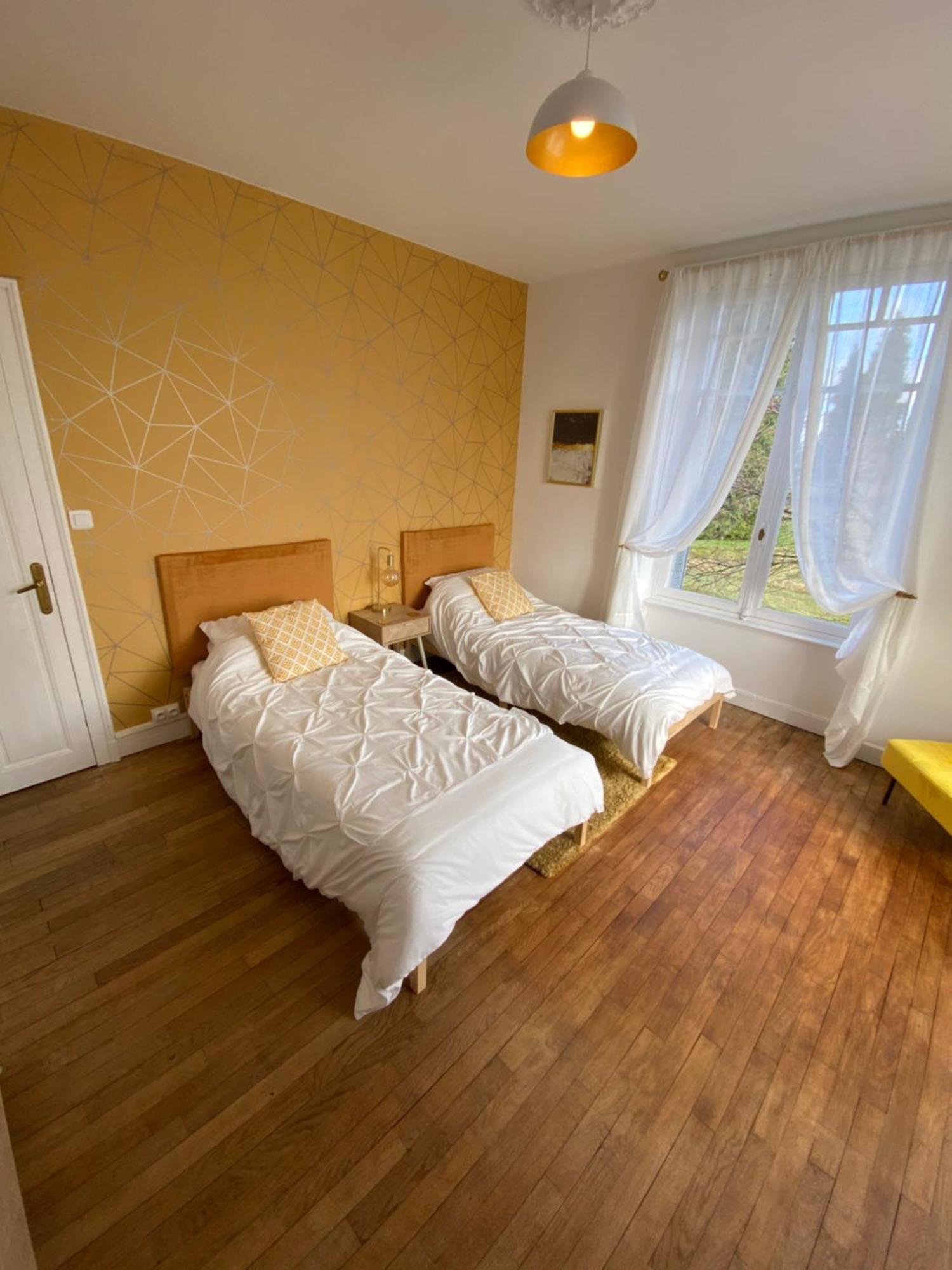 Maison de Montgibaud Extérieur photo